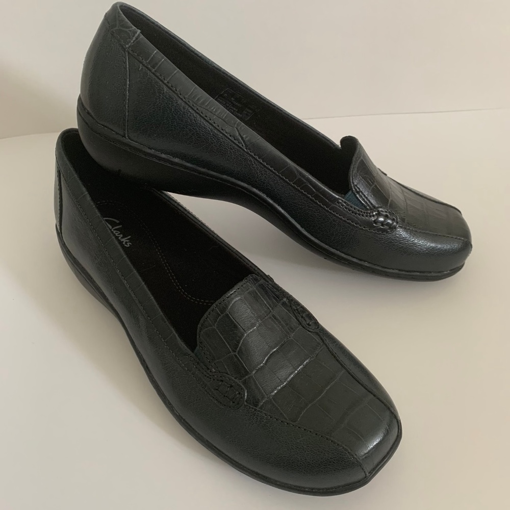 Clarks Dark Gray Leather Faux Croc Loafers